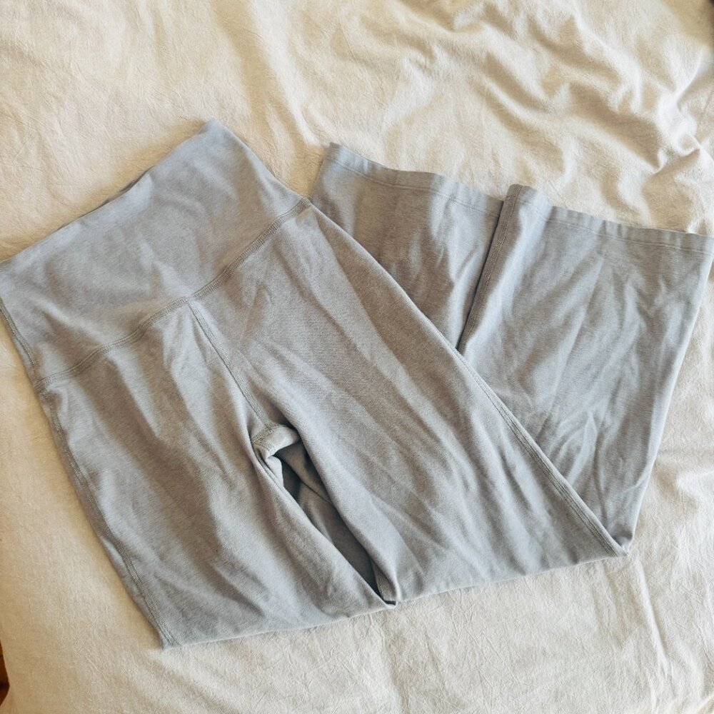 Beyond Yoga Spacedye Retro Cropped Leggings Pants in Birched Heather, Size Small